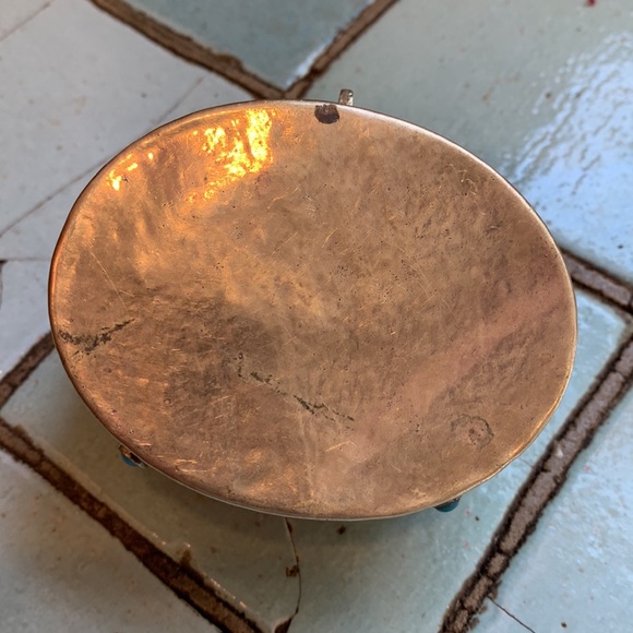 Vintage Brass Trinket Box with Colored Stones on Lid and Sides. - Picture 5 of 12